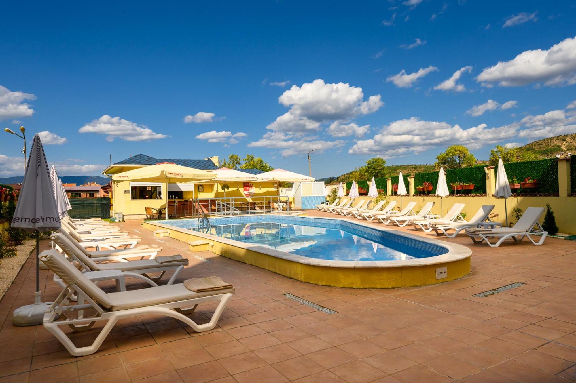 Spa Hotel Holiday Velingrad Exteriör bild