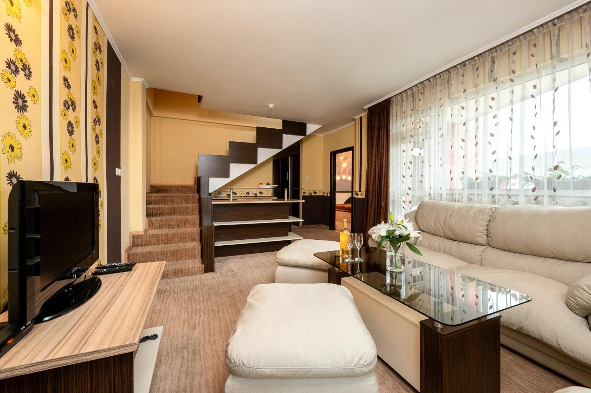 Spa Hotel Holiday Velingrad Exteriör bild