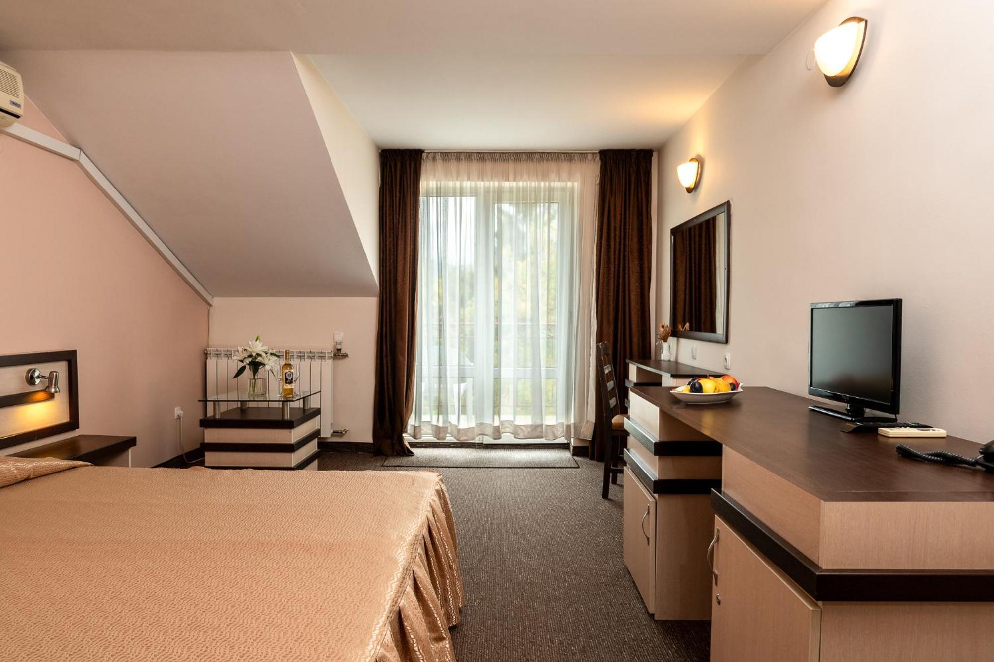 Spa Hotel Holiday Velingrad Exteriör bild