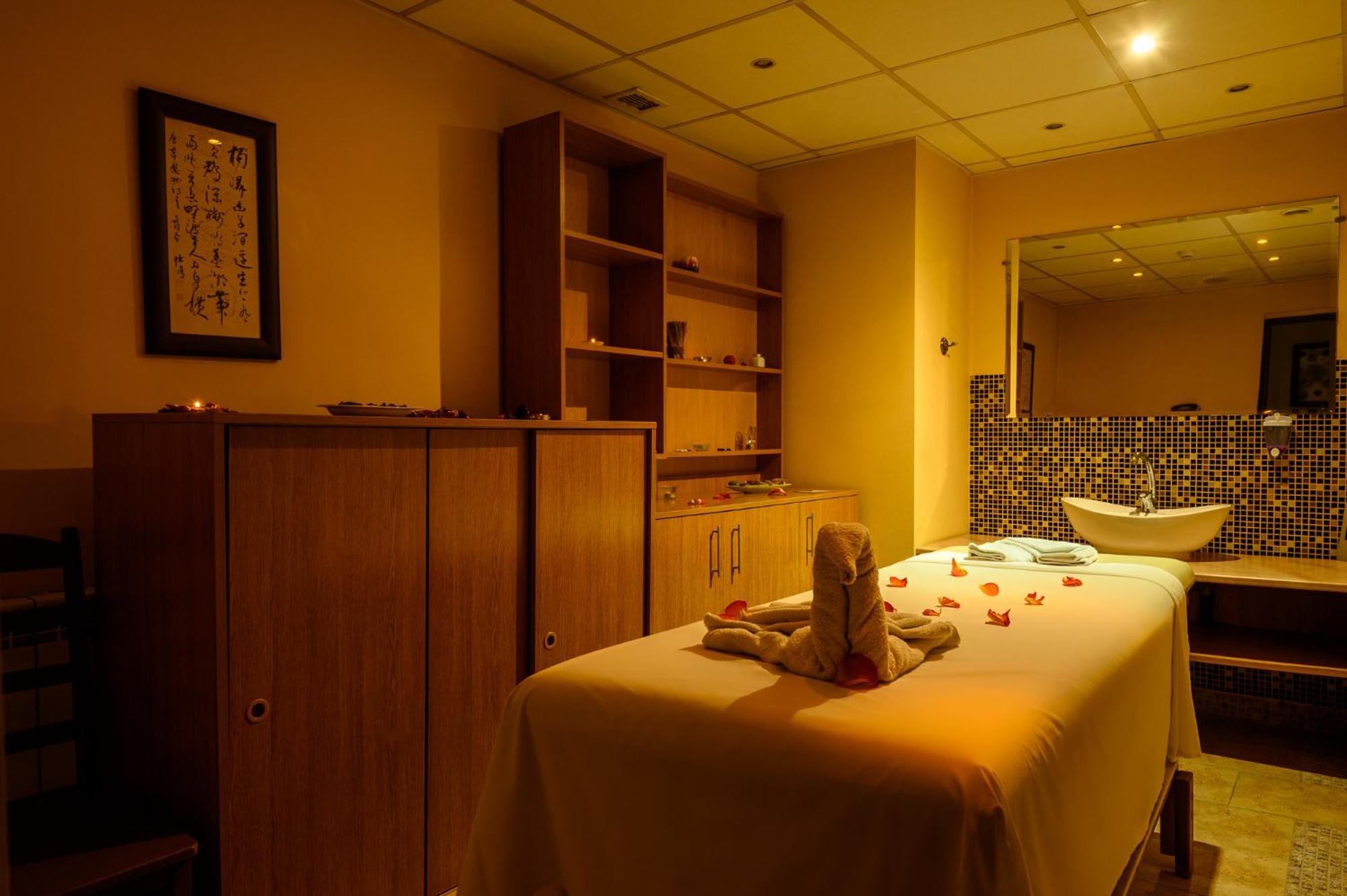 Spa Hotel Holiday Velingrad Exteriör bild