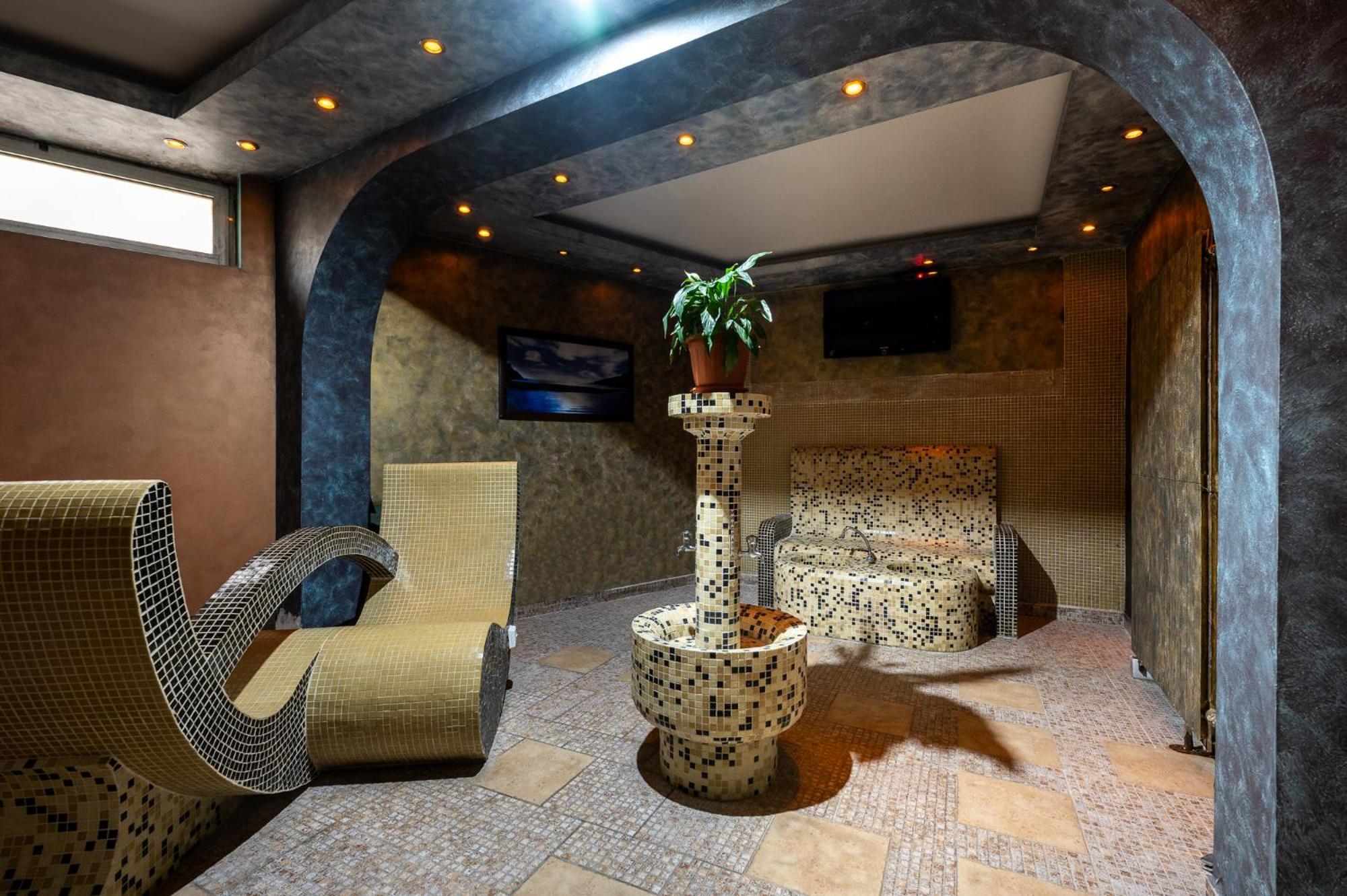 Spa Hotel Holiday Velingrad Exteriör bild
